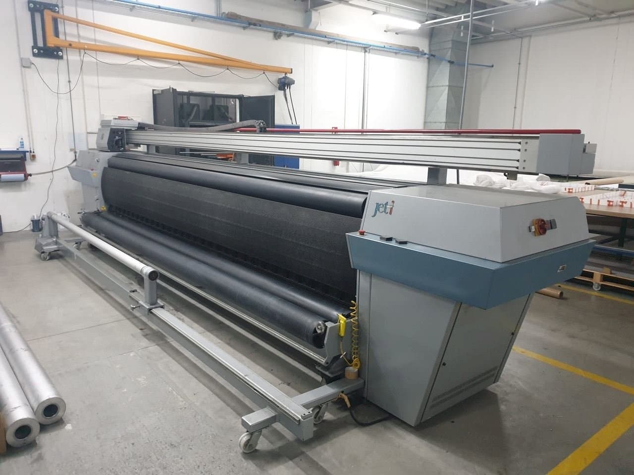 Frontansicht der JETI 5000  Maschine