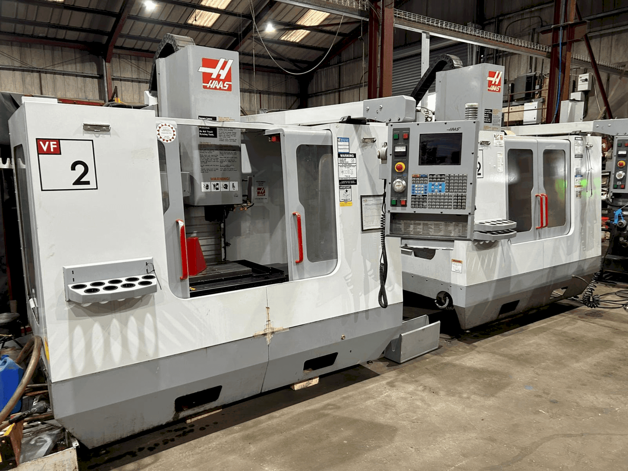 Frontansicht der HAAS VF2  Maschine