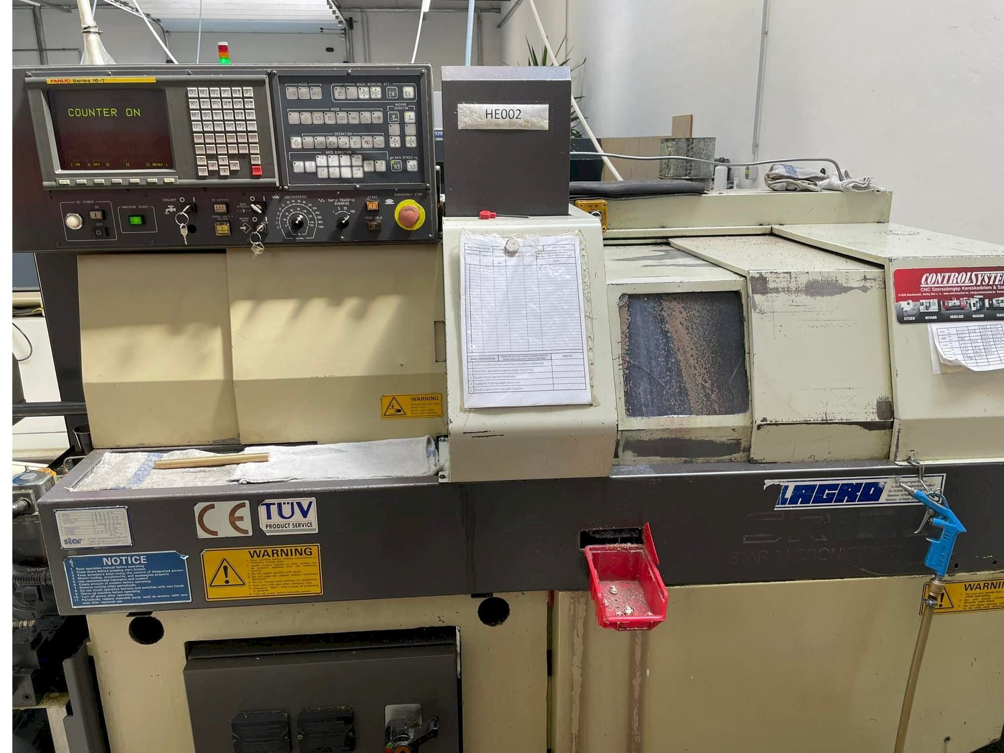 Frontansicht der Star SR20  Maschine