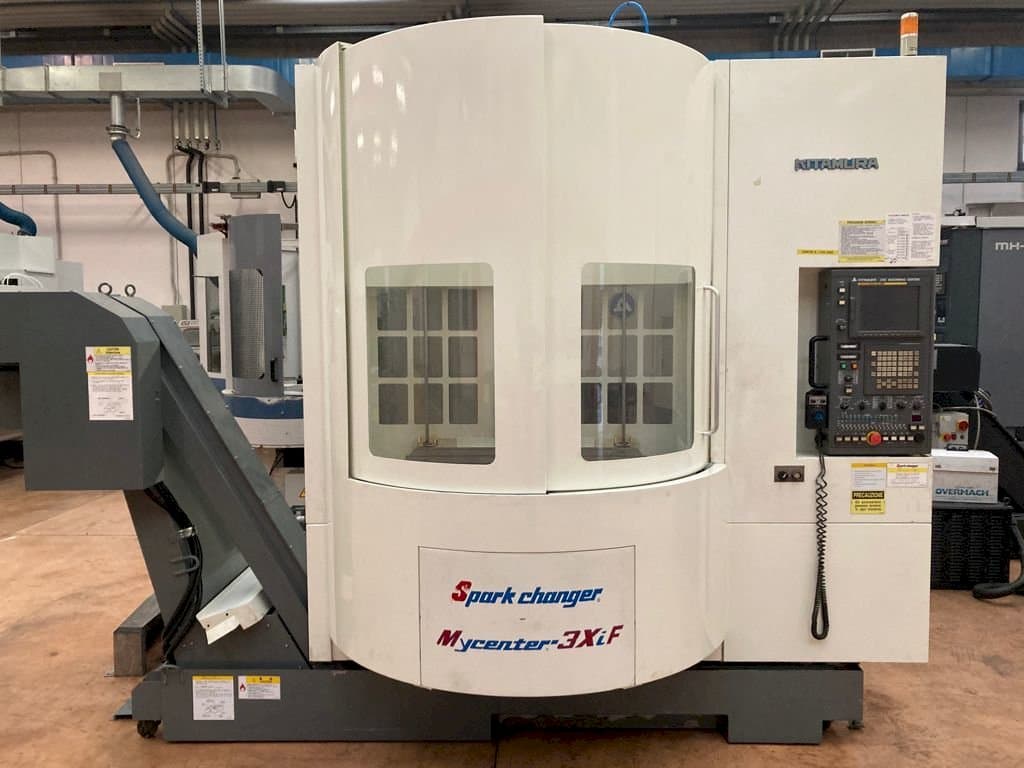 Frontansicht der Kitamura Spark Mycenter 3XiF  Maschine