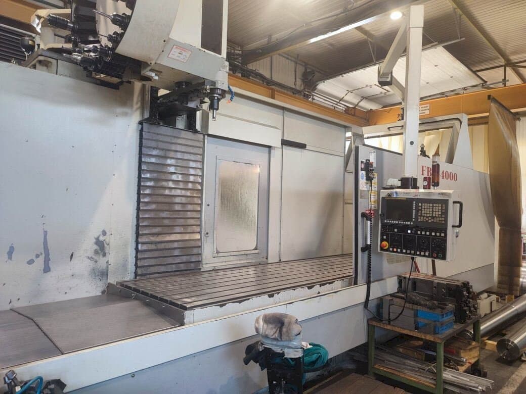 Frontansicht der Eumach FBE-4000 Maschine