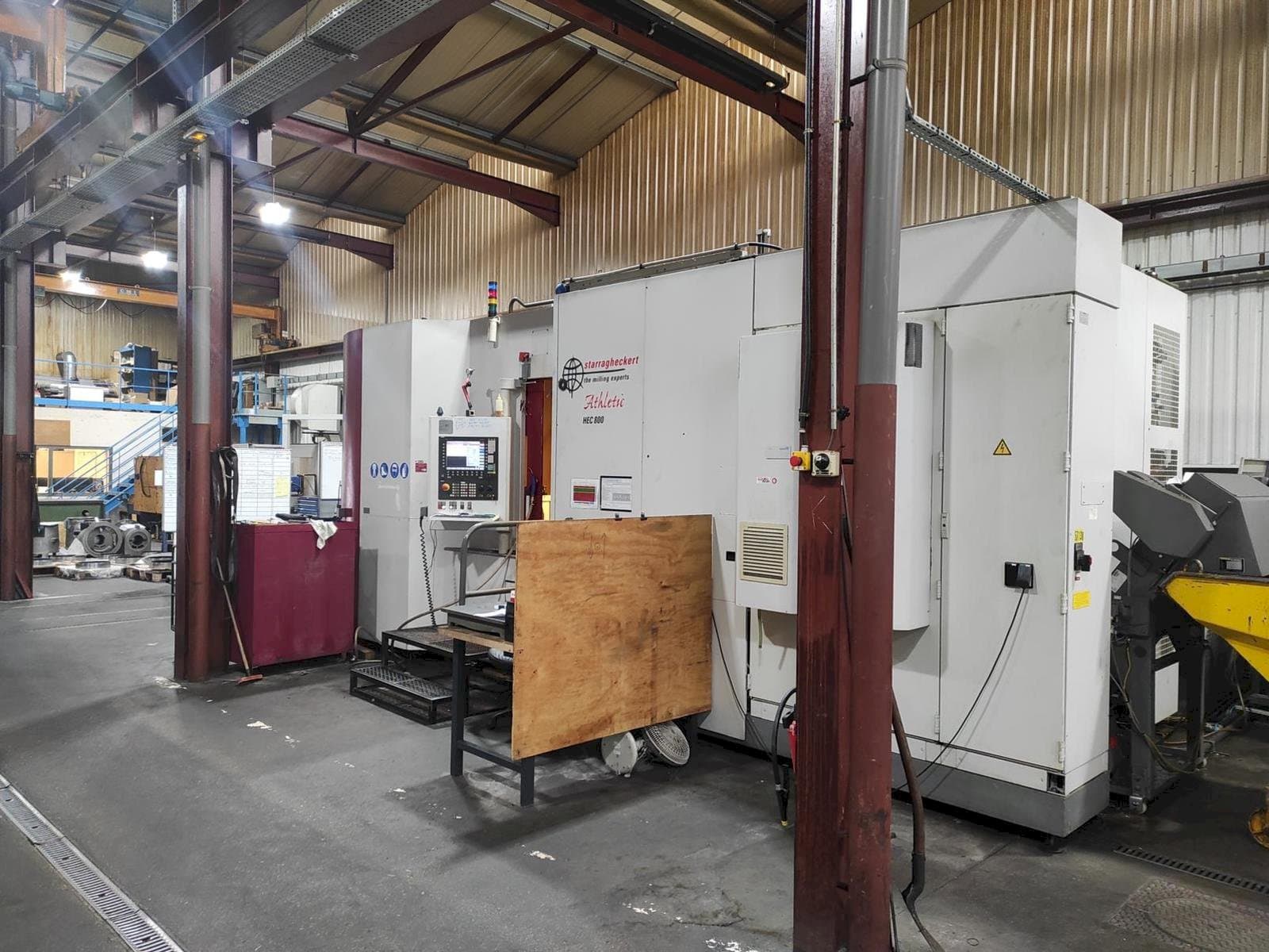 Frontansicht der Starrag HEC 800 - 5 AXES Maschine