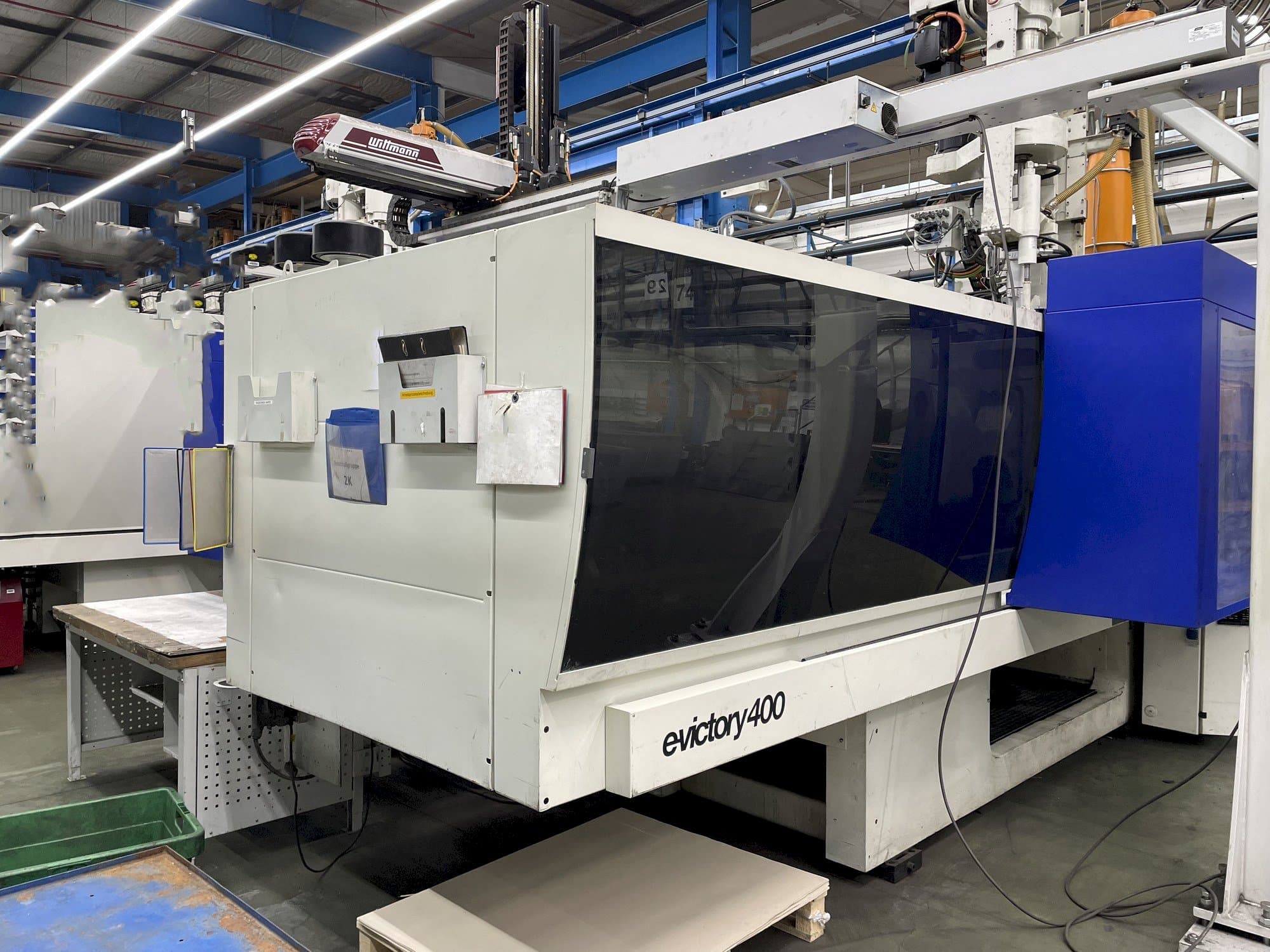 Frontansicht der ENGEL e-vc 1340H/310V/400 Maschine