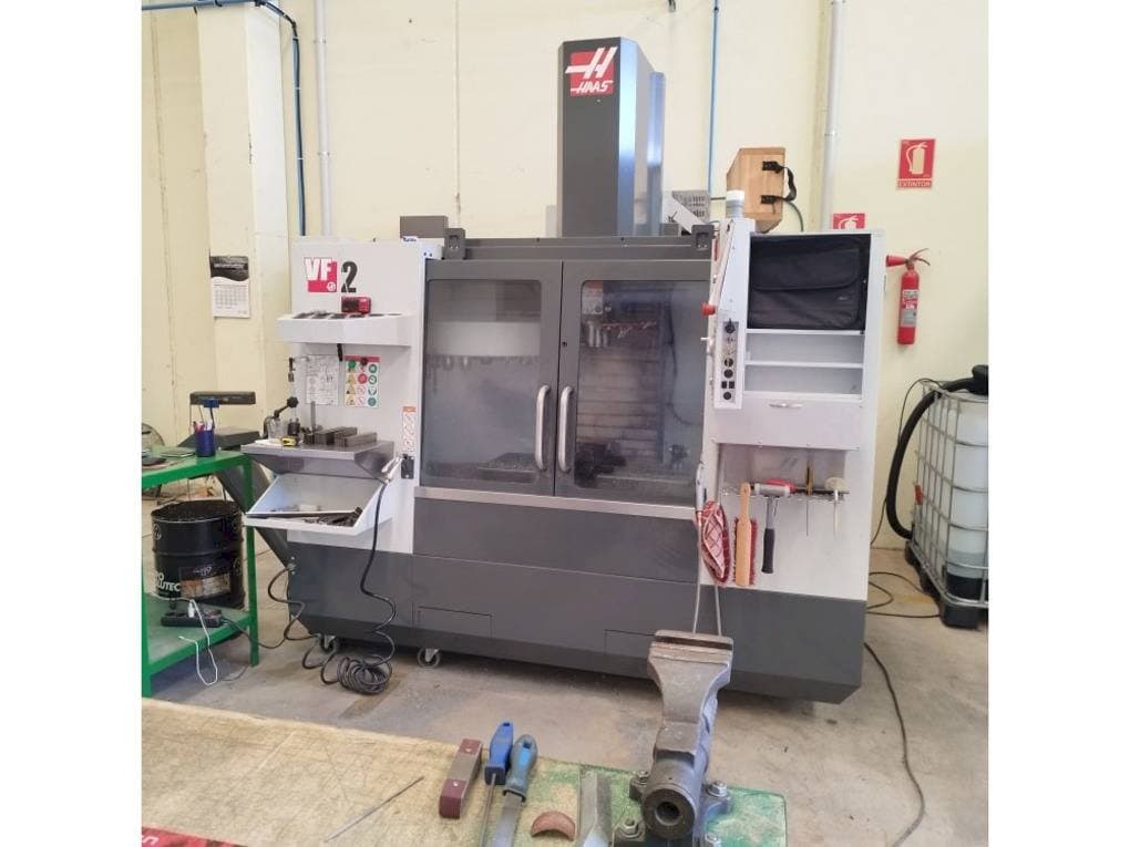 Frontansicht der HAAS VF-2 Maschine
