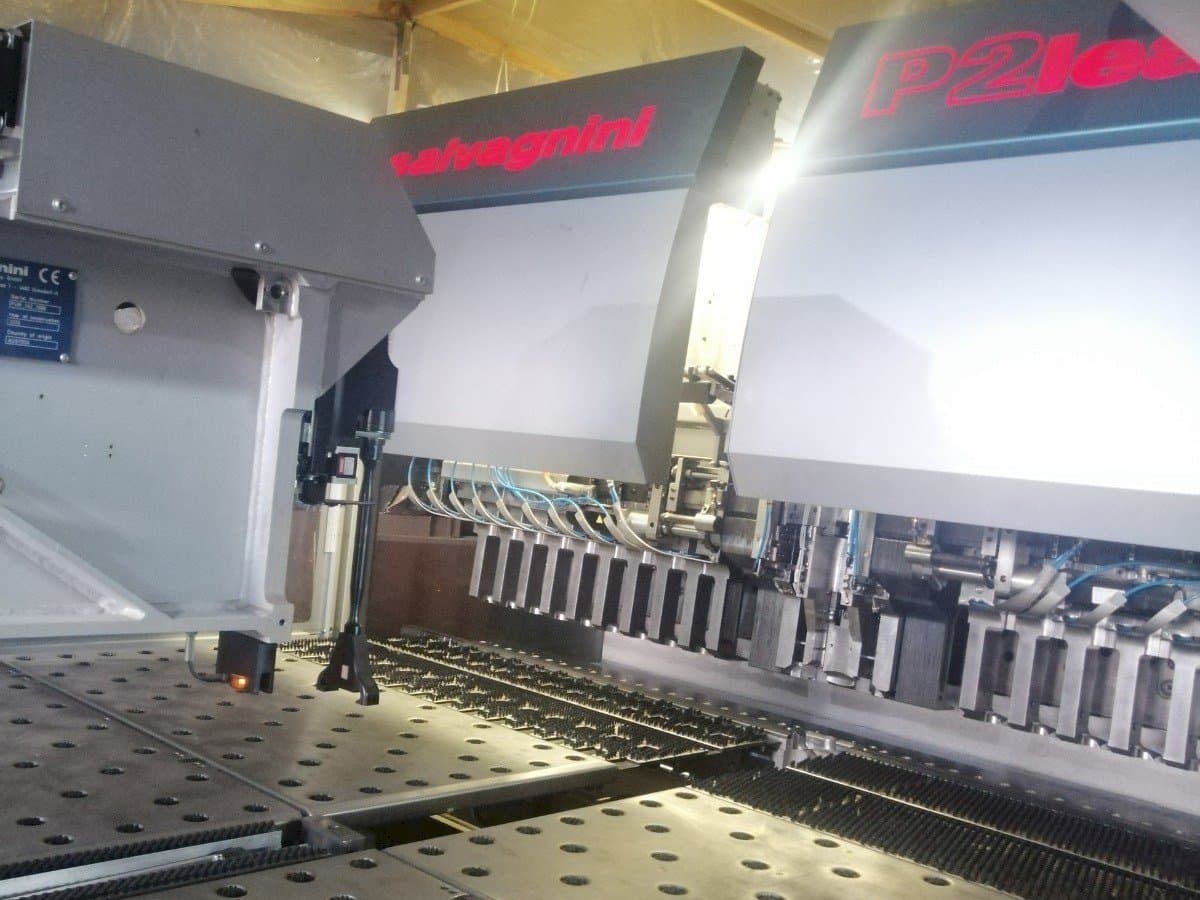 Frontansicht der Salvagnini P2lean  Maschine