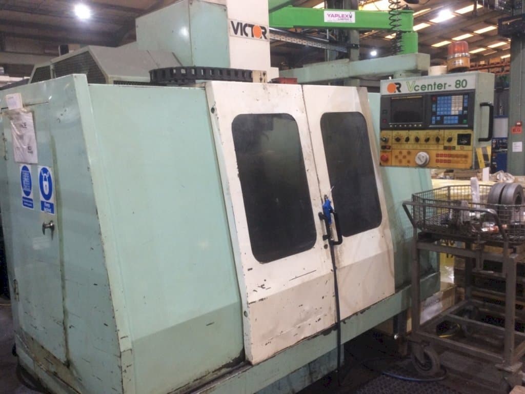 Frontansicht der Victor V Centre-80 Maschine
