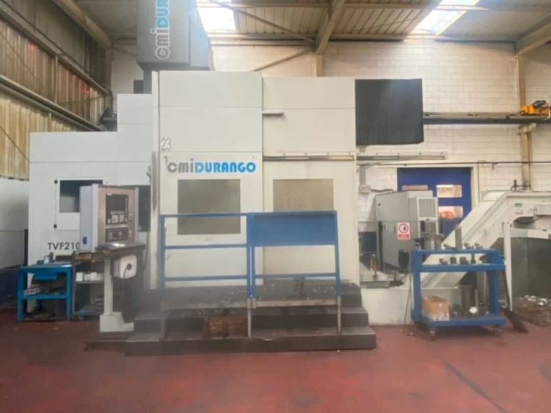 Frontansicht der cmiDURANGO TVF210-2000 Maschine