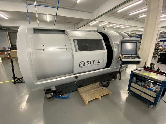 Frontansicht der Sturtz 750 (900 dbc) Maschine