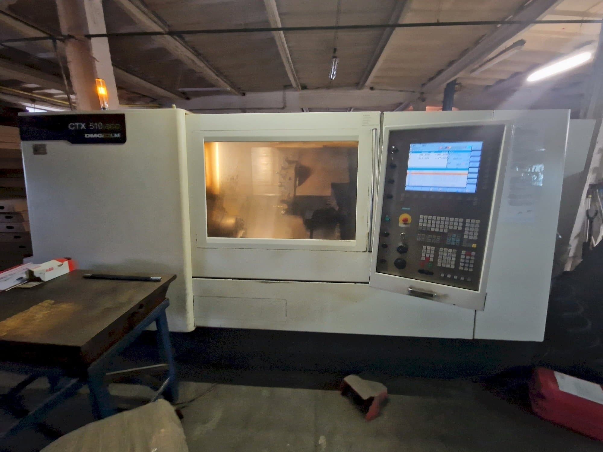 Frontansicht der DMG CTX 510 eco Maschine