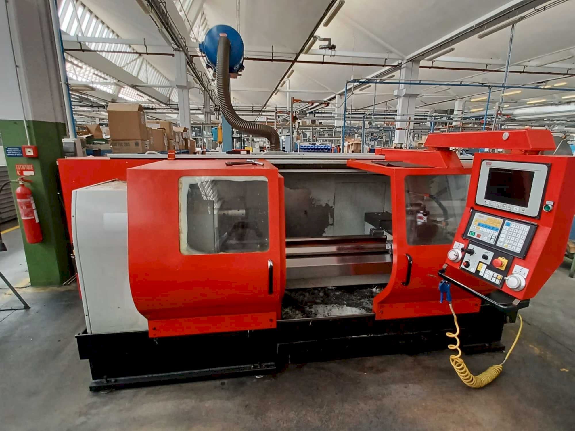 Frontansicht der EMCO PADOVANI LABOR E260 Maschine