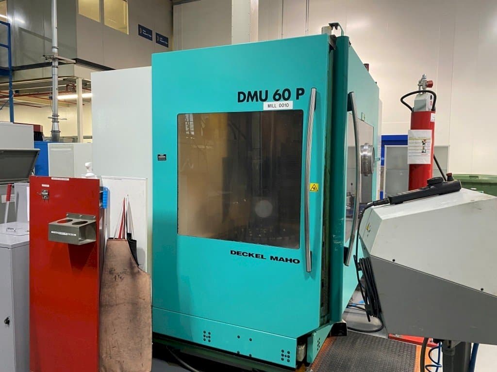 Frontansicht der DECKEL MAHO DMU 60P Maschine