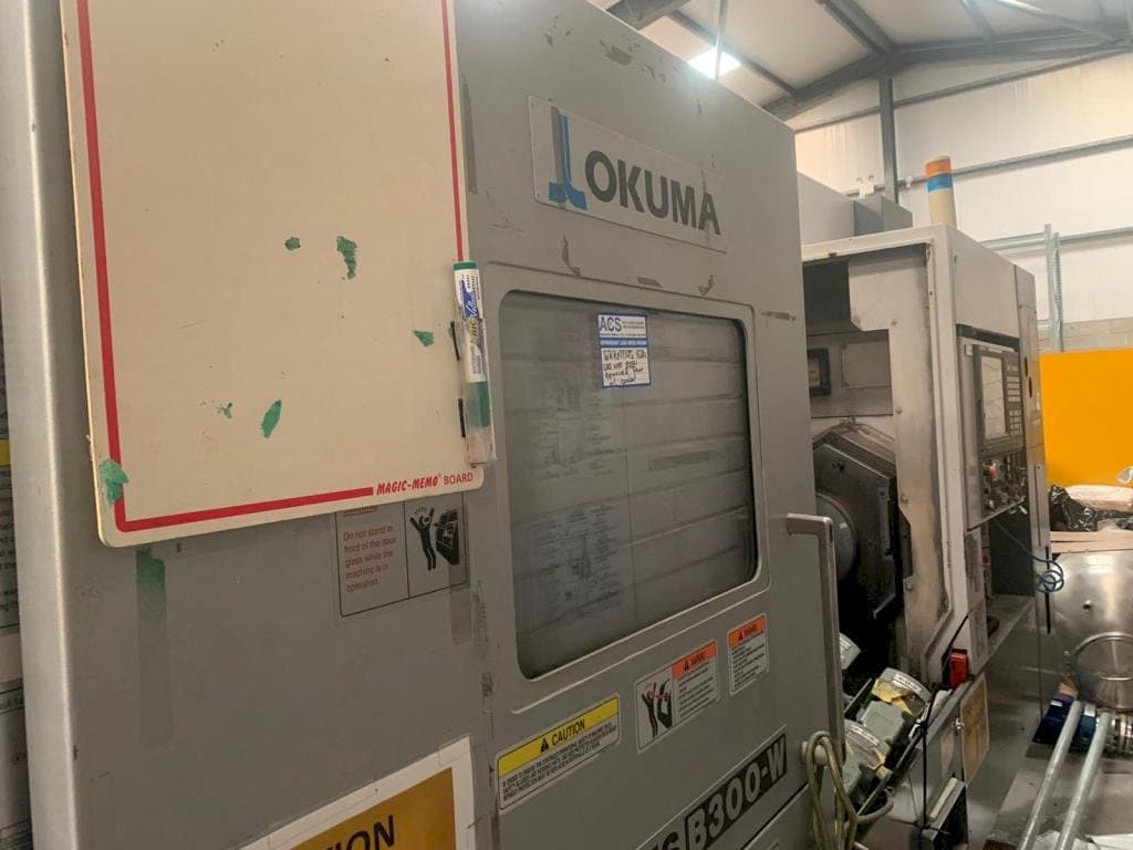 Frontansicht der Okuma Multus B-300W Maschine