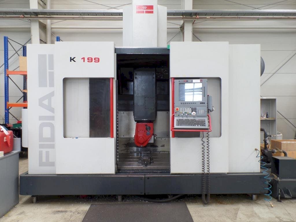 Frontansicht der Fidia K199 Maschine