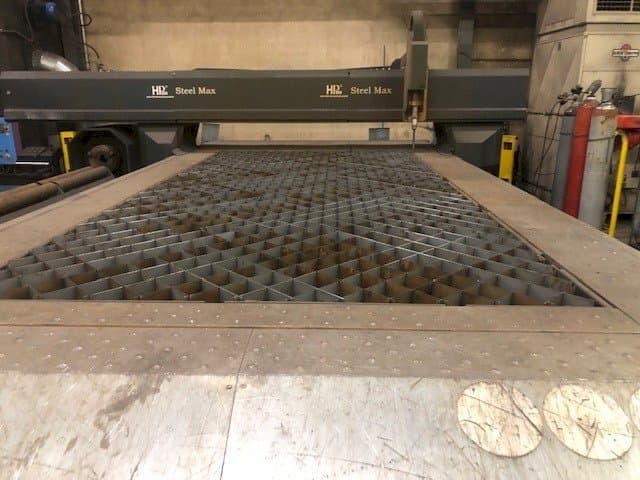 Frontansicht der Hypertherm HPm Steel Max HPR130  Maschine