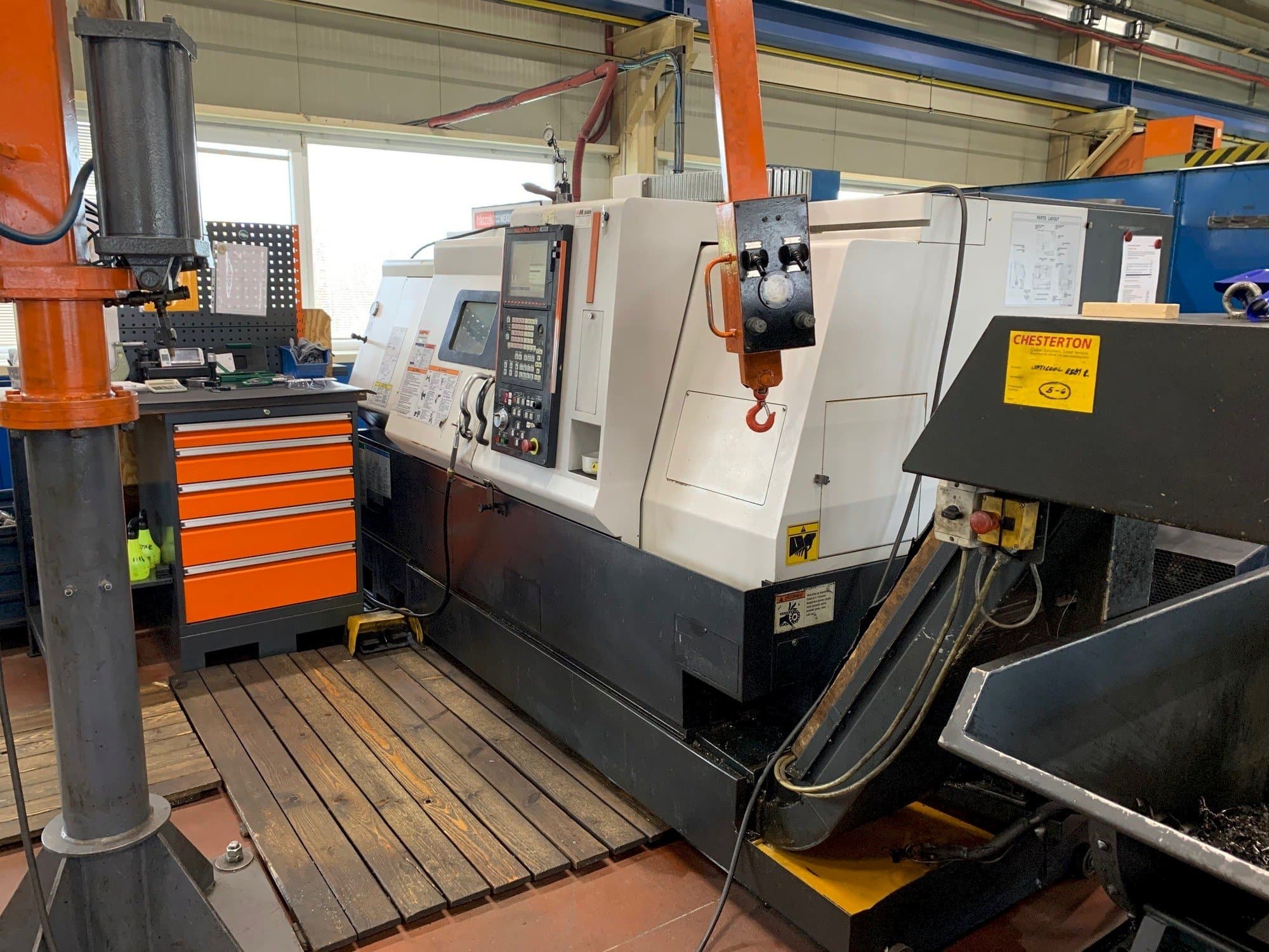 Frontansicht der Mazak QTN - 250  Maschine