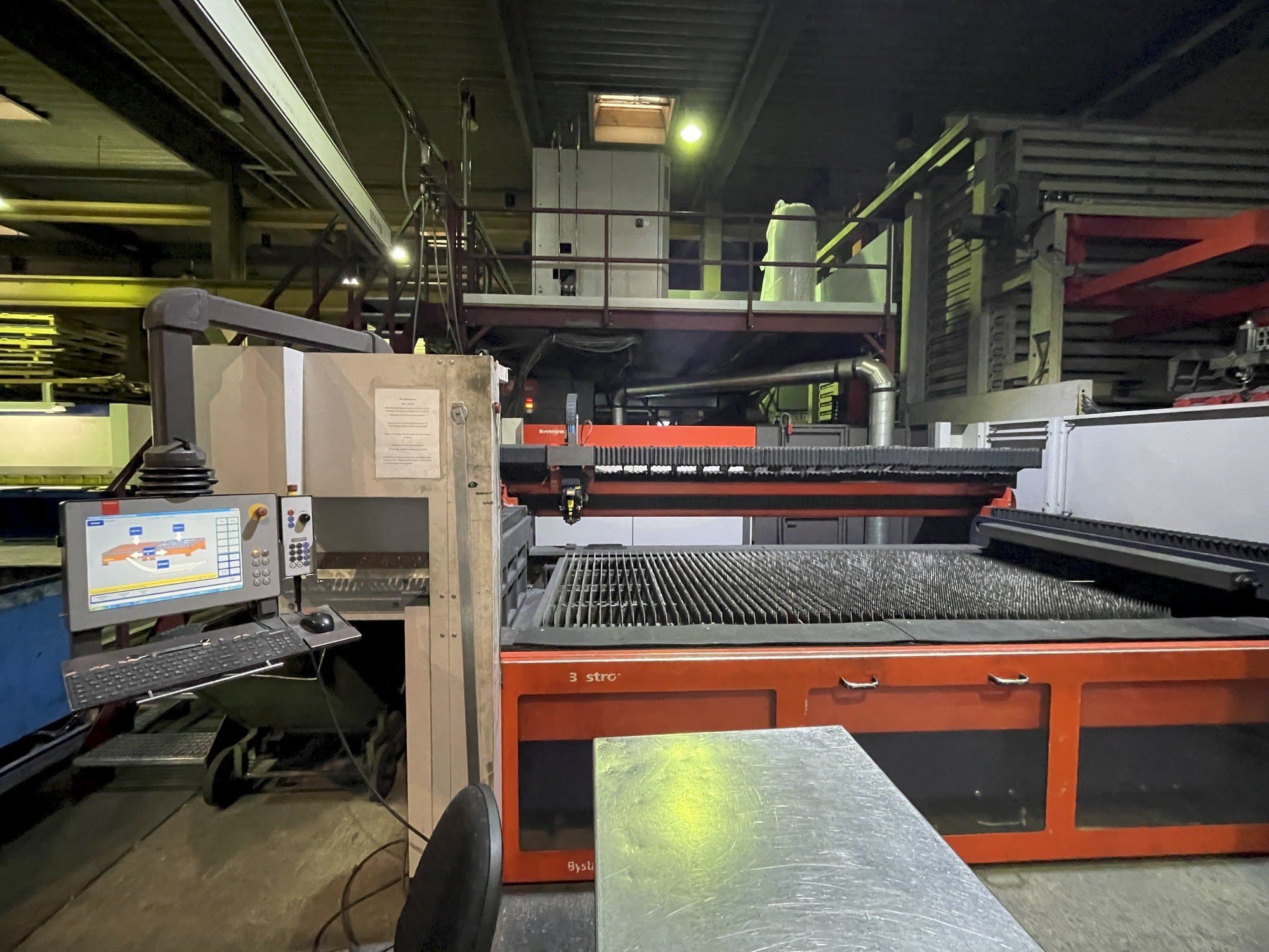Frontansicht der Bystronic Bylaser 4400  Maschine