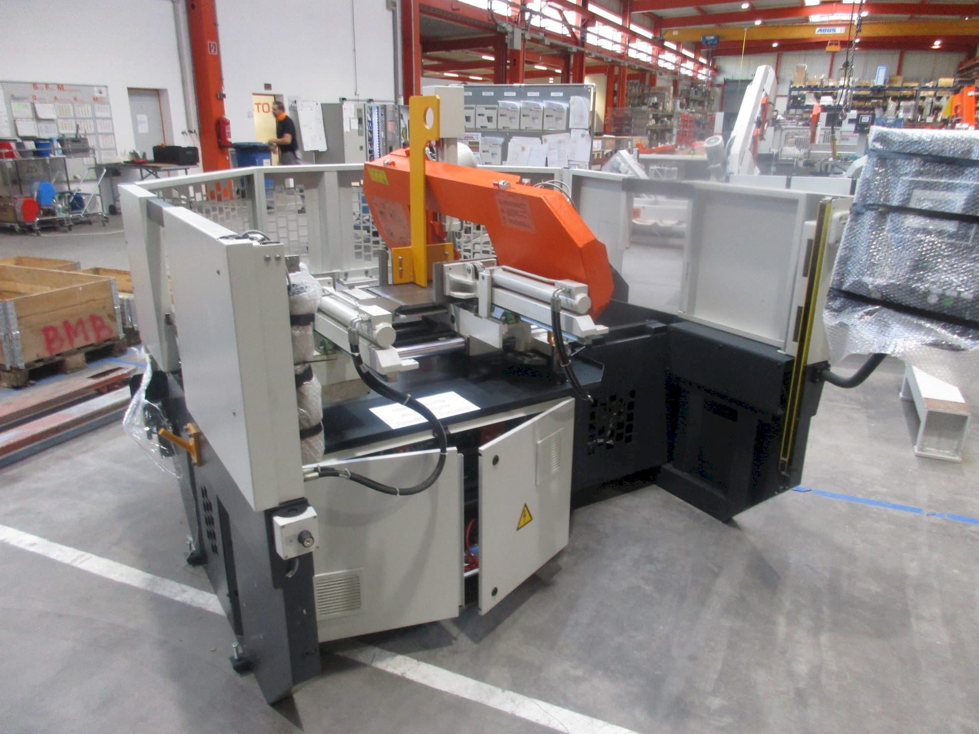 Frontansicht der KASTO micut A 2.6 Maschine