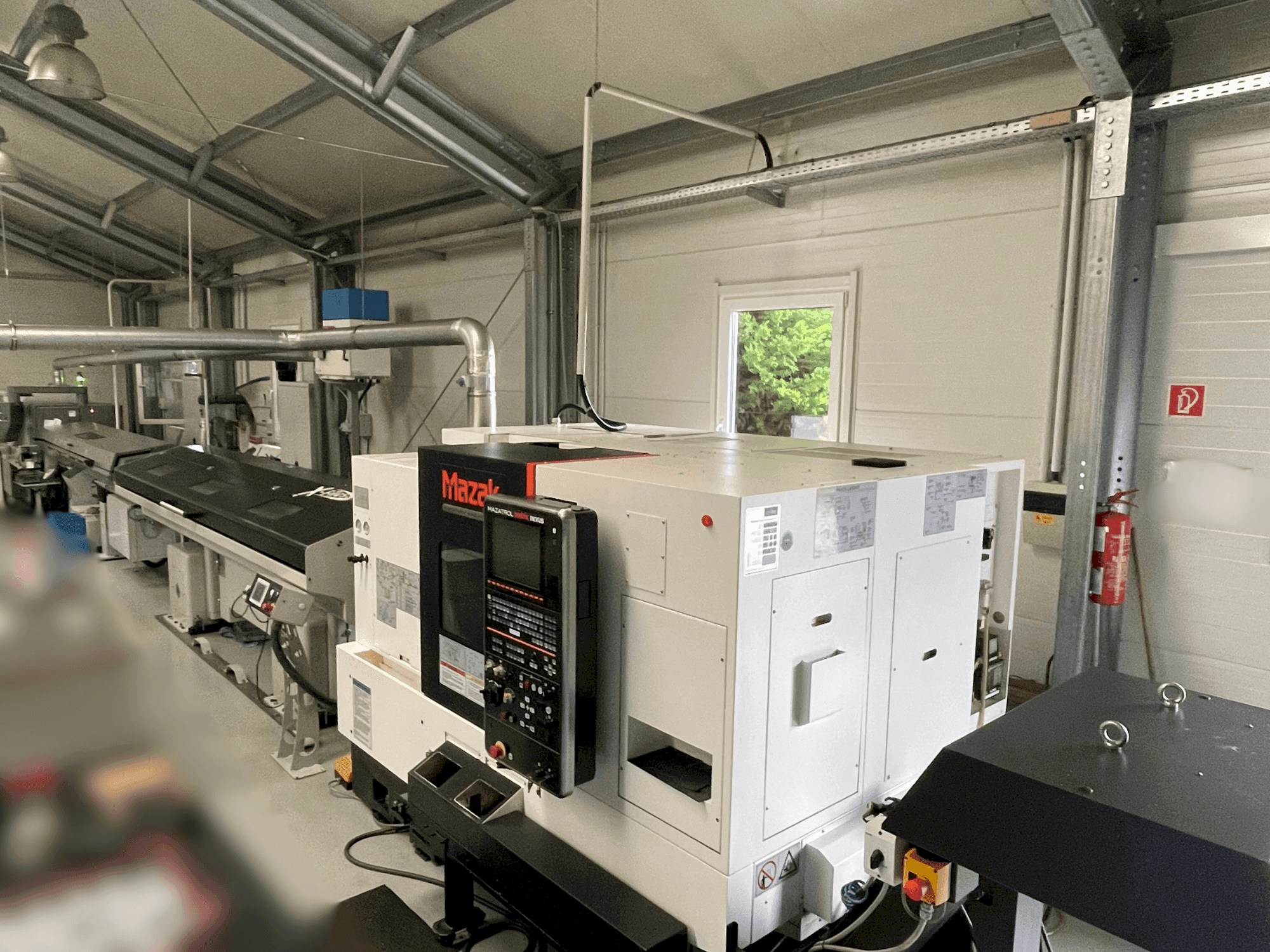 Frontansicht der Mazak Quick Turn Nexus 200-II MS  Maschine