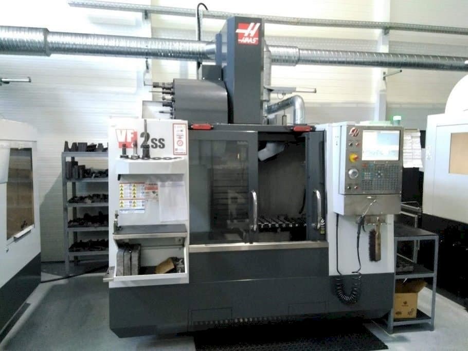 Frontansicht der HAAS VF2 SS Maschine