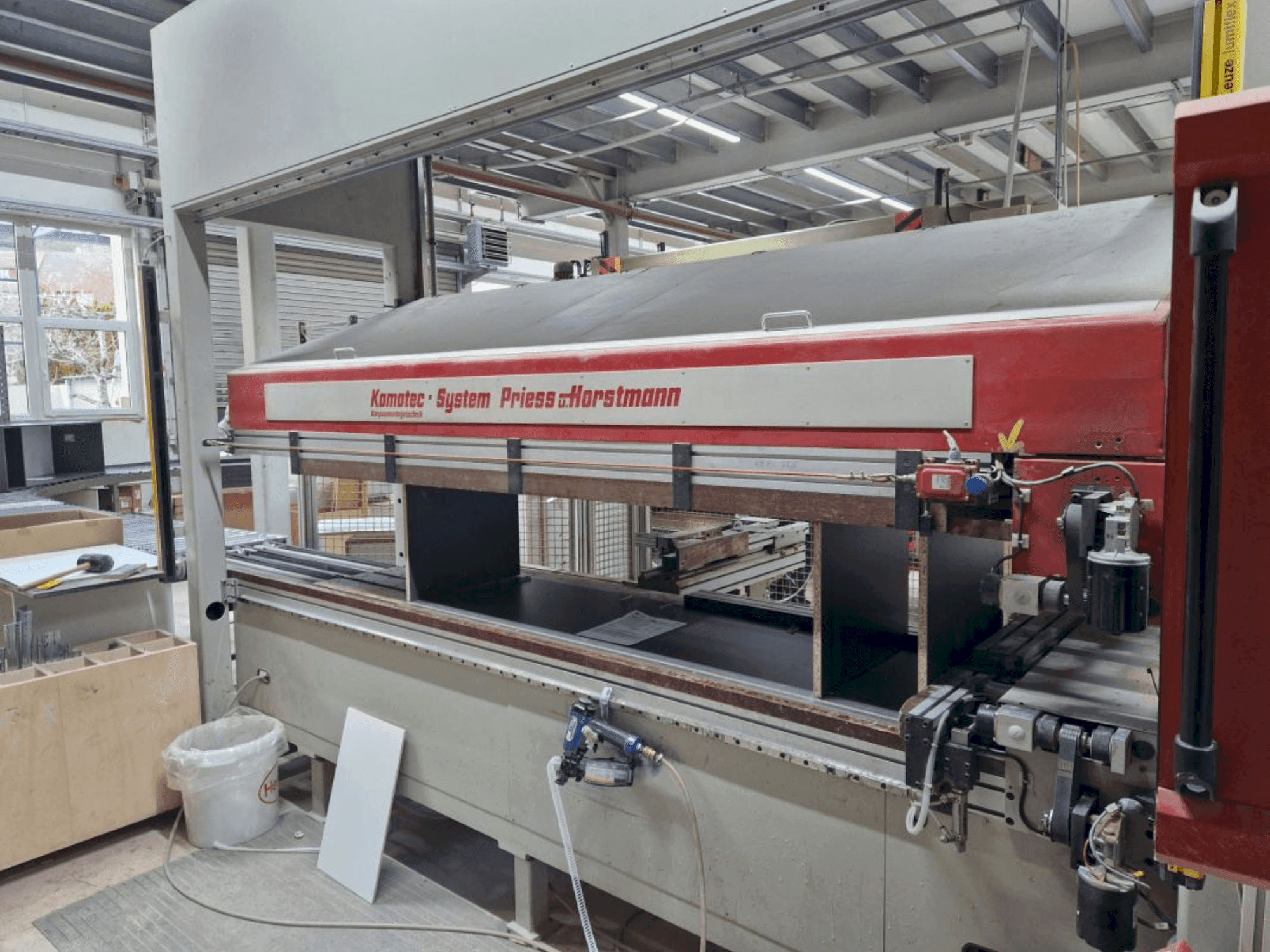 Frontansicht der Priess & Horstmann PBA-52M  Maschine