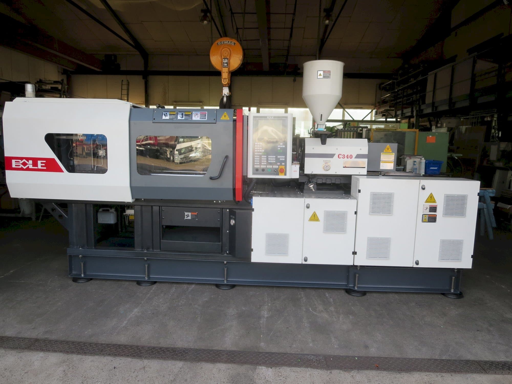 Frontansicht der BOLE BL 100EKII - C340  Maschine