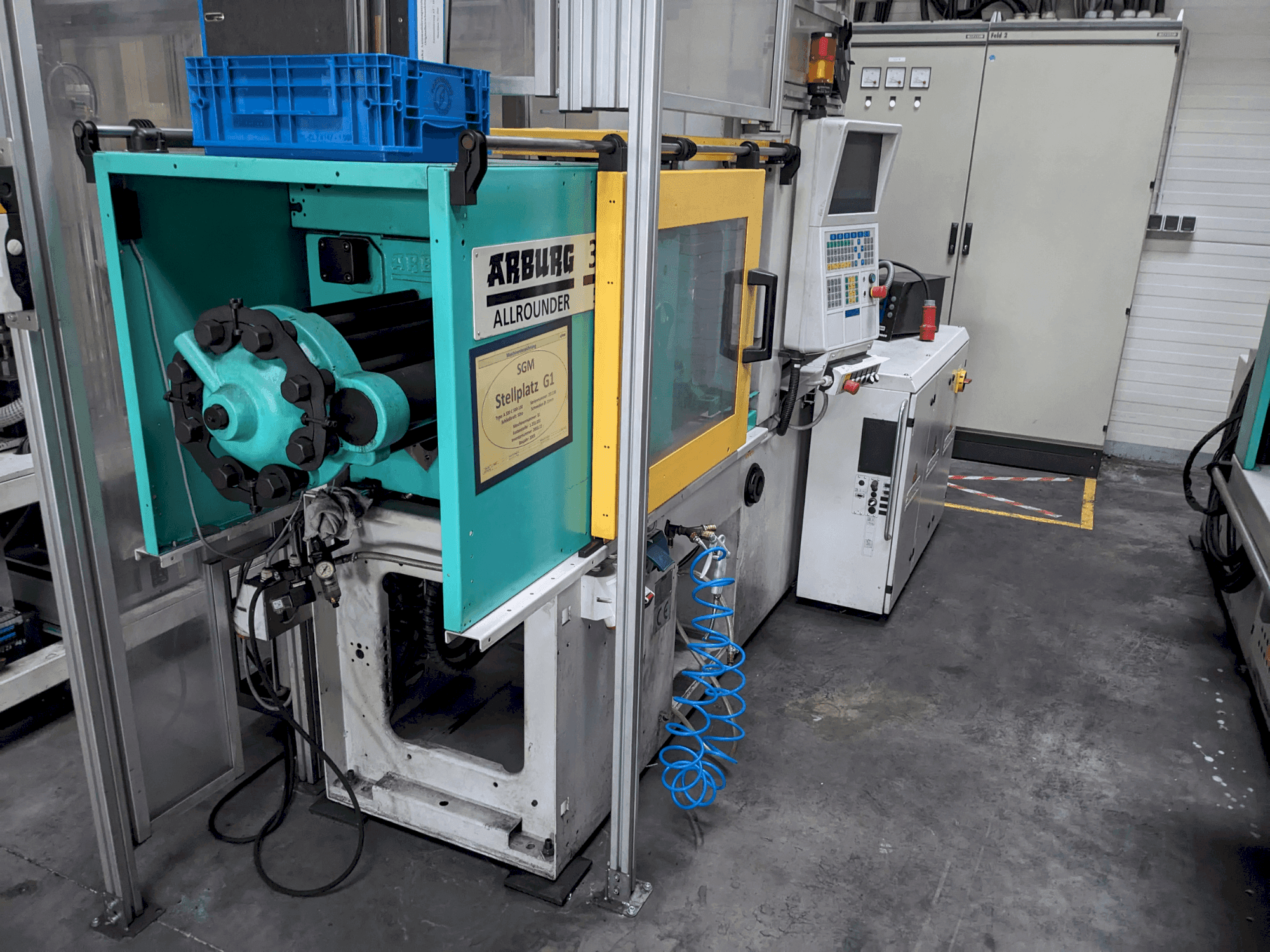 Frontansicht der Arburg 320 C 500-100  Maschine