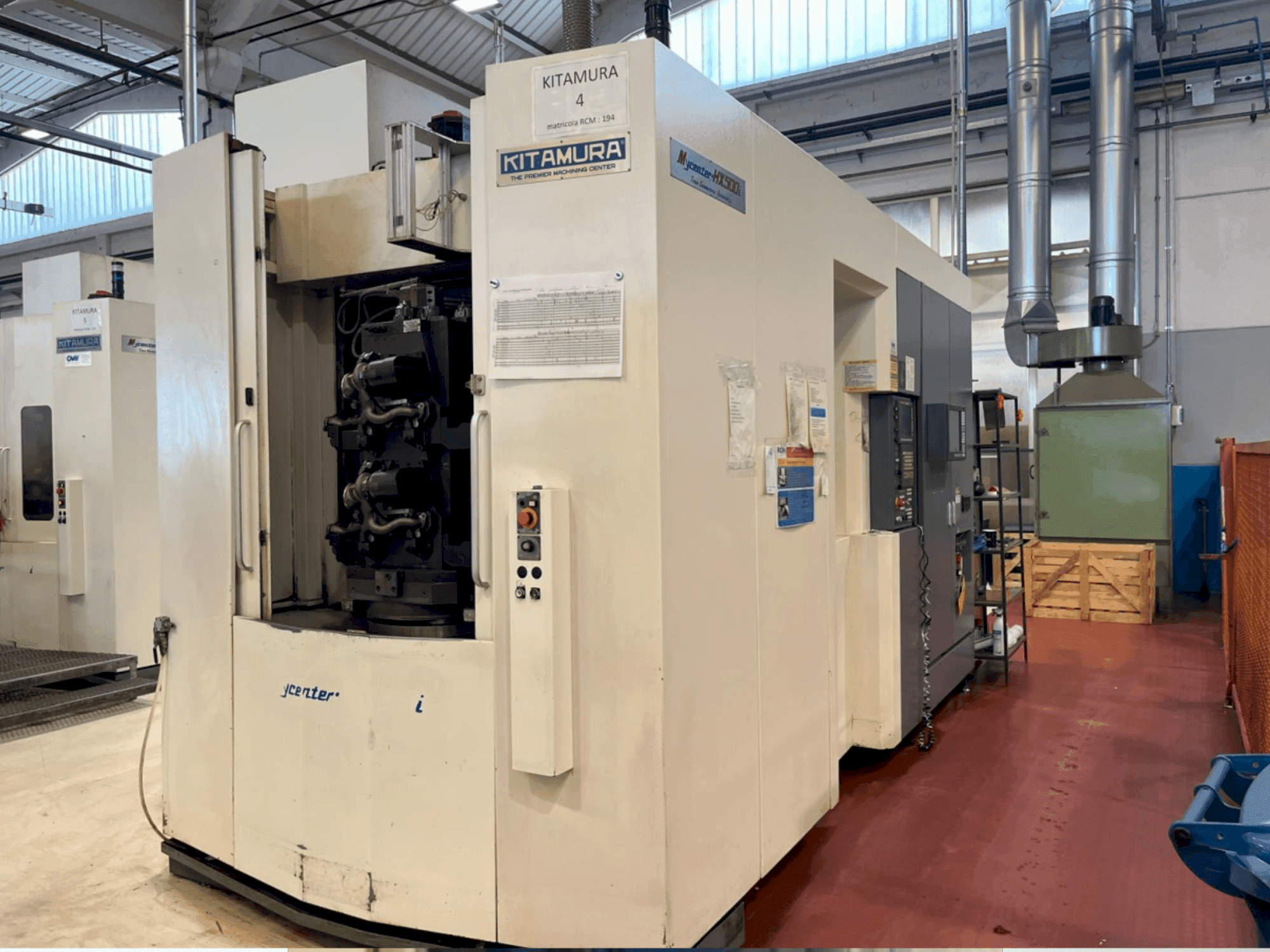 Frontansicht der Kitamura Mycenter-HX500iTGA  Maschine