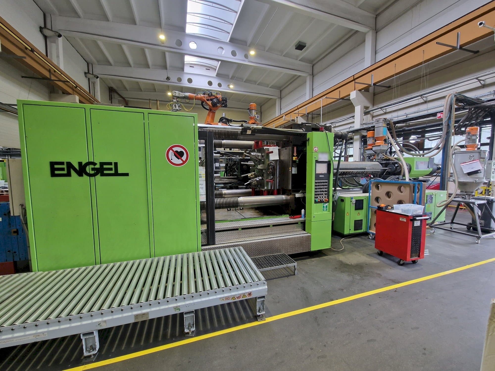 Frontansicht der Engel DUO 3550H/330L/1000 COMBI  Maschine