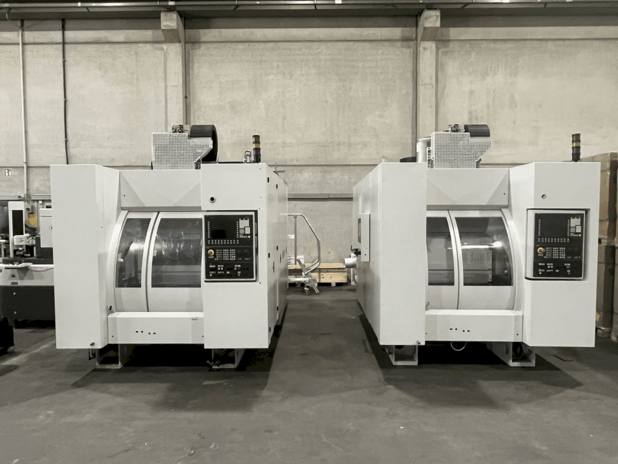 Frontansicht der SW BAS 03-22 Maschine