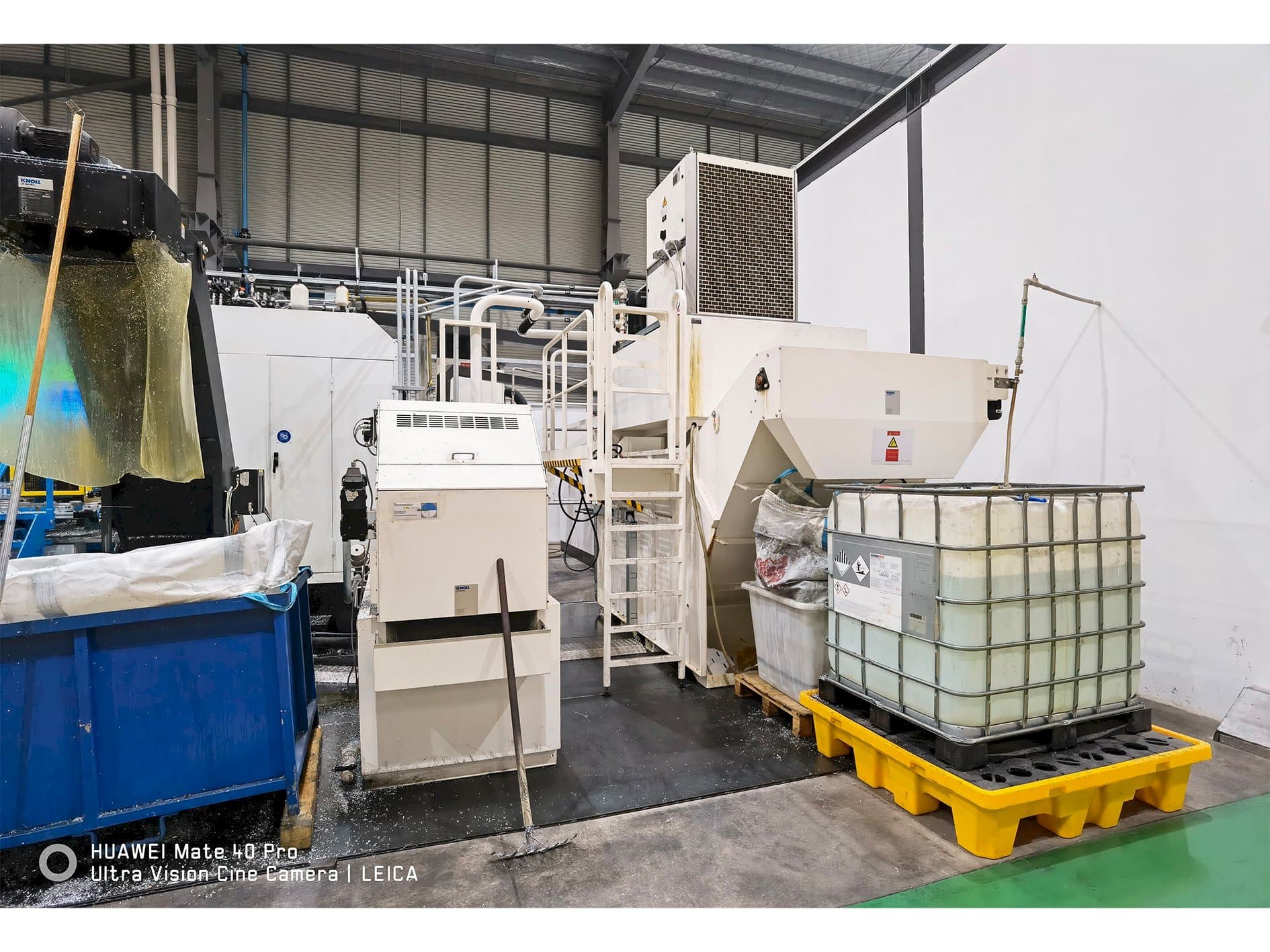 Frontansicht der GNUTTI G359  Maschine