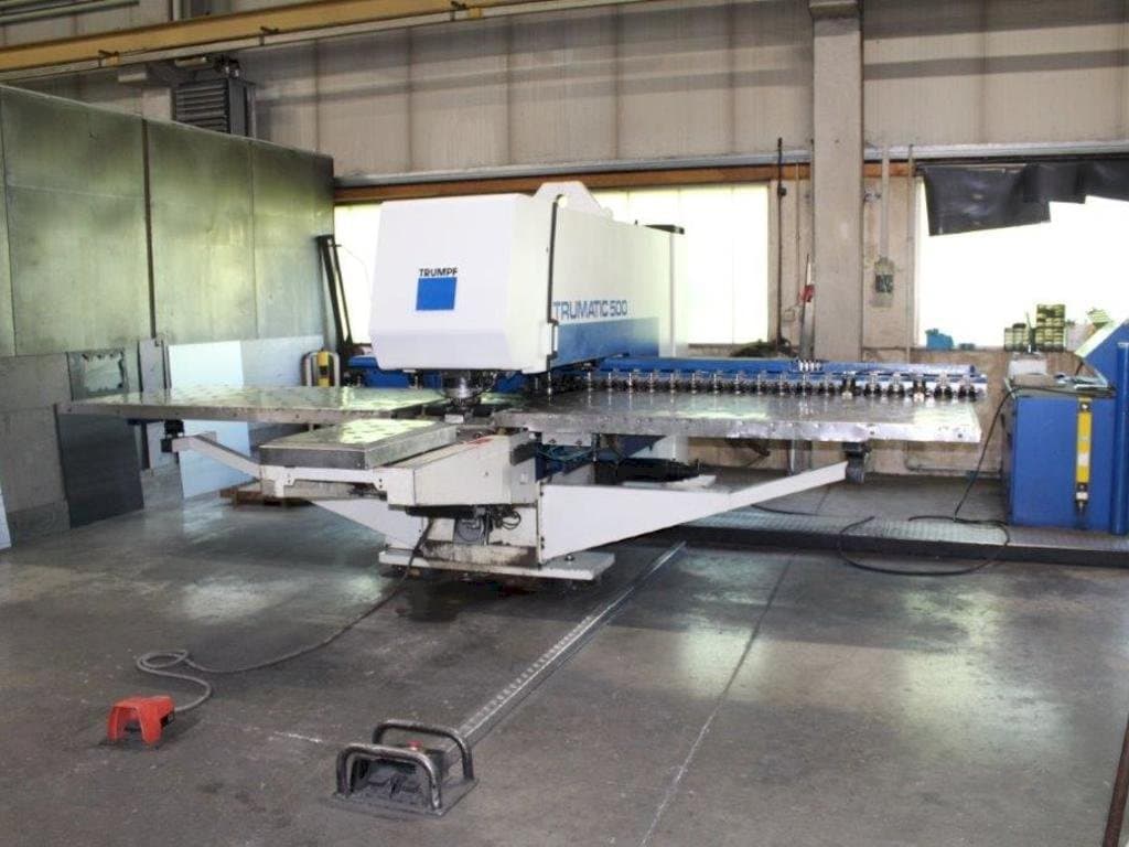 Frontansicht der Trumpf Trumatic 500 Maschine