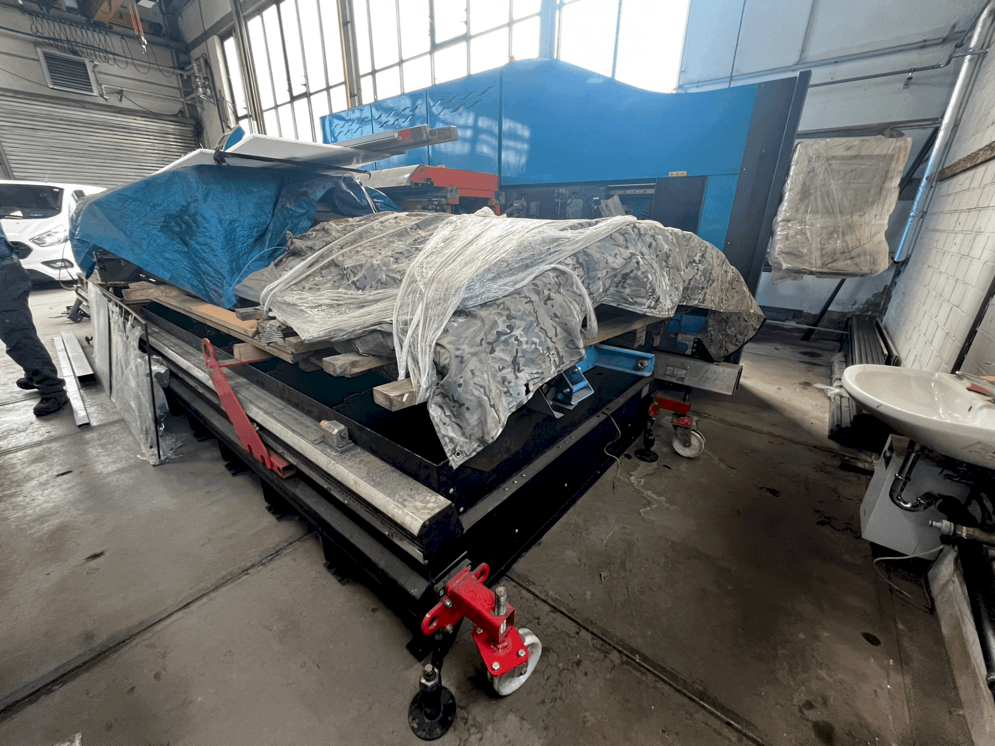 Frontansicht der Prima Power ZAPHIRO CV5000+CT10 Maschine