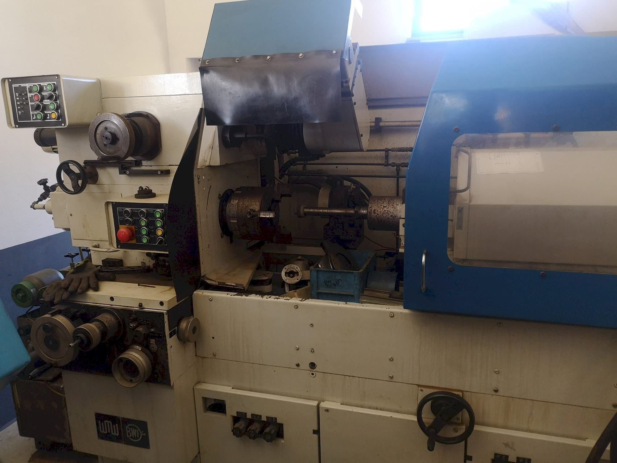 Frontansicht der WMW SI4 Maschine