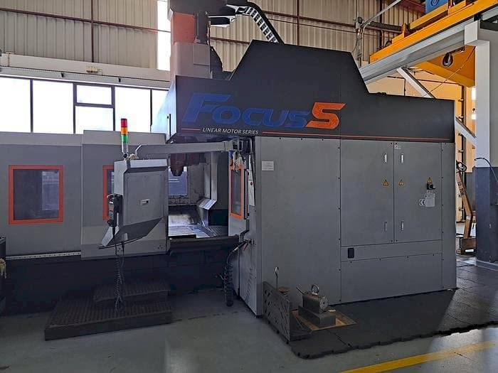 Frontansicht der KEN Focus5 2022 Maschine