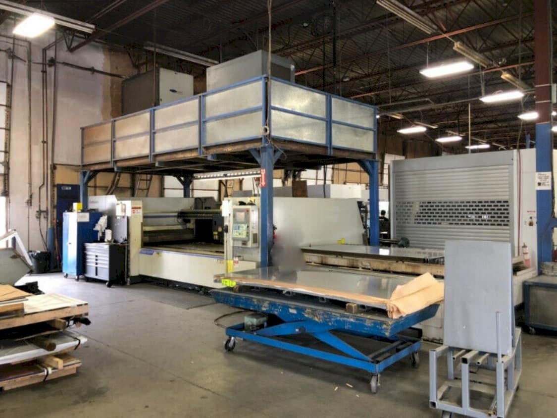 Frontansicht der Mitsubishi ML3015LVP PLUS 40CFX-A Maschine