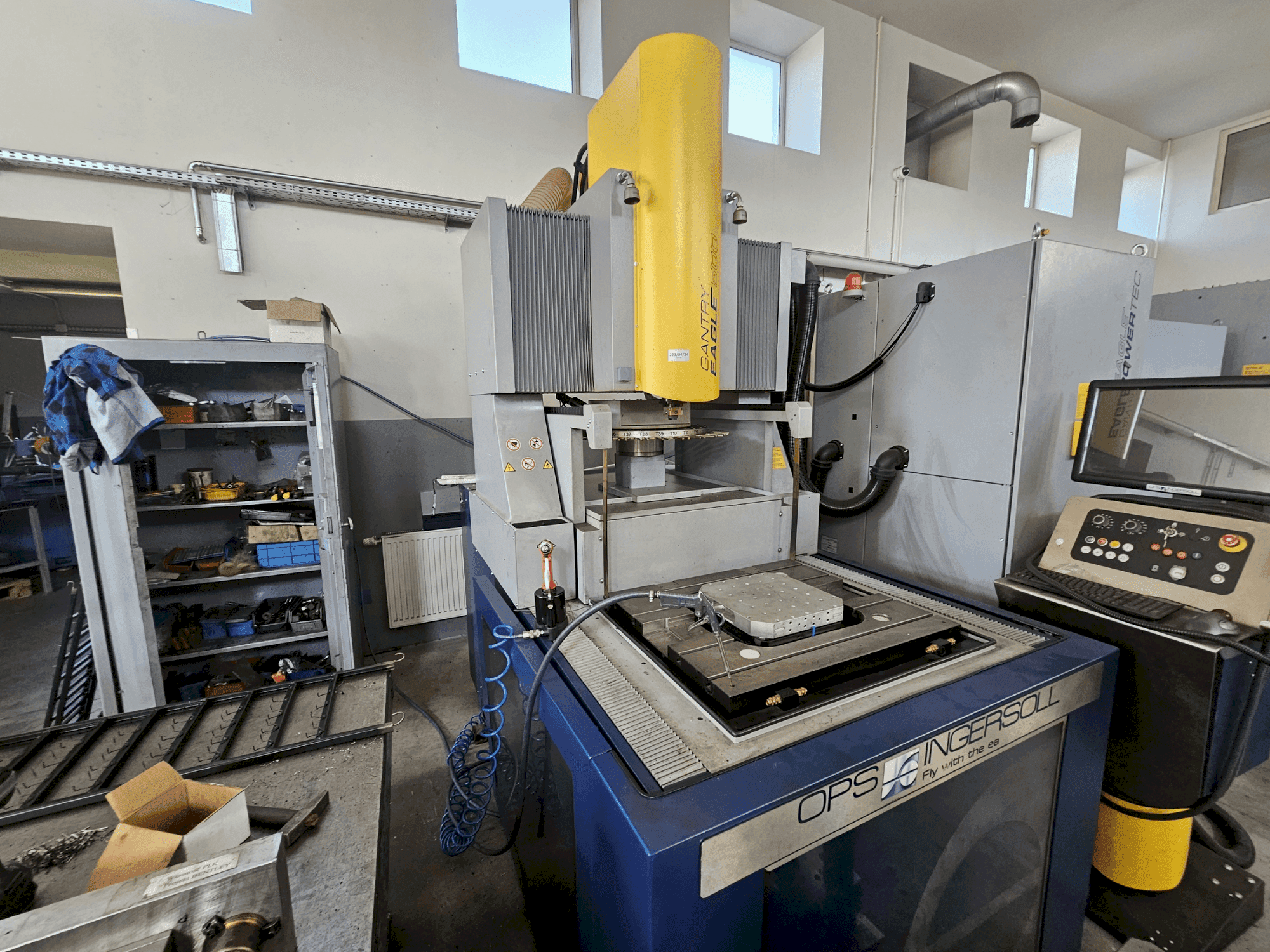 Frontansicht der OPS INGERSOLL Gantry Eagle 500  Maschine