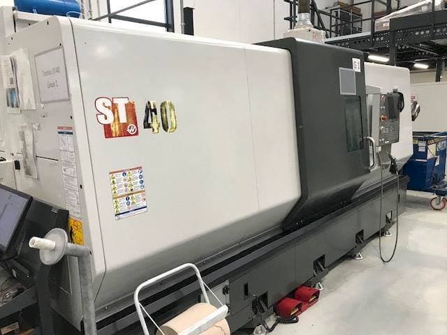 Frontansicht der HAAS ST40 Maschine