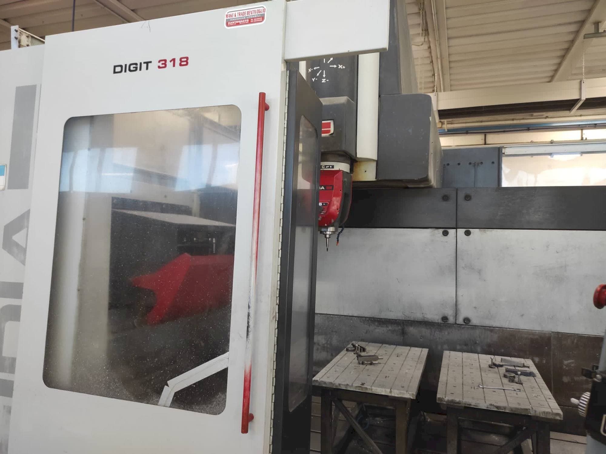 Linke Seitenansicht der Fidia Digit 318 Maschine