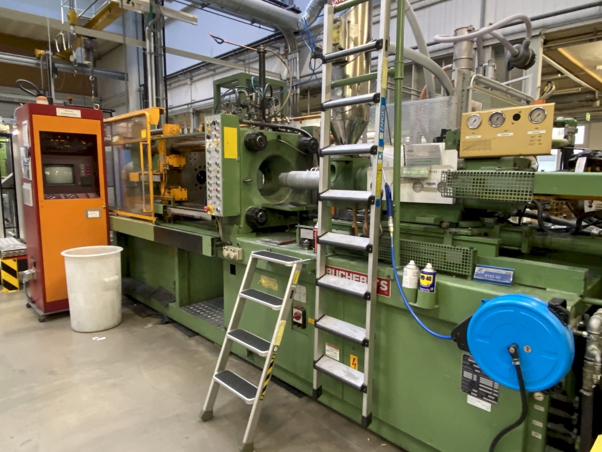 Frontansicht der Bucher TS 120 / S 500 / CNC  Maschine