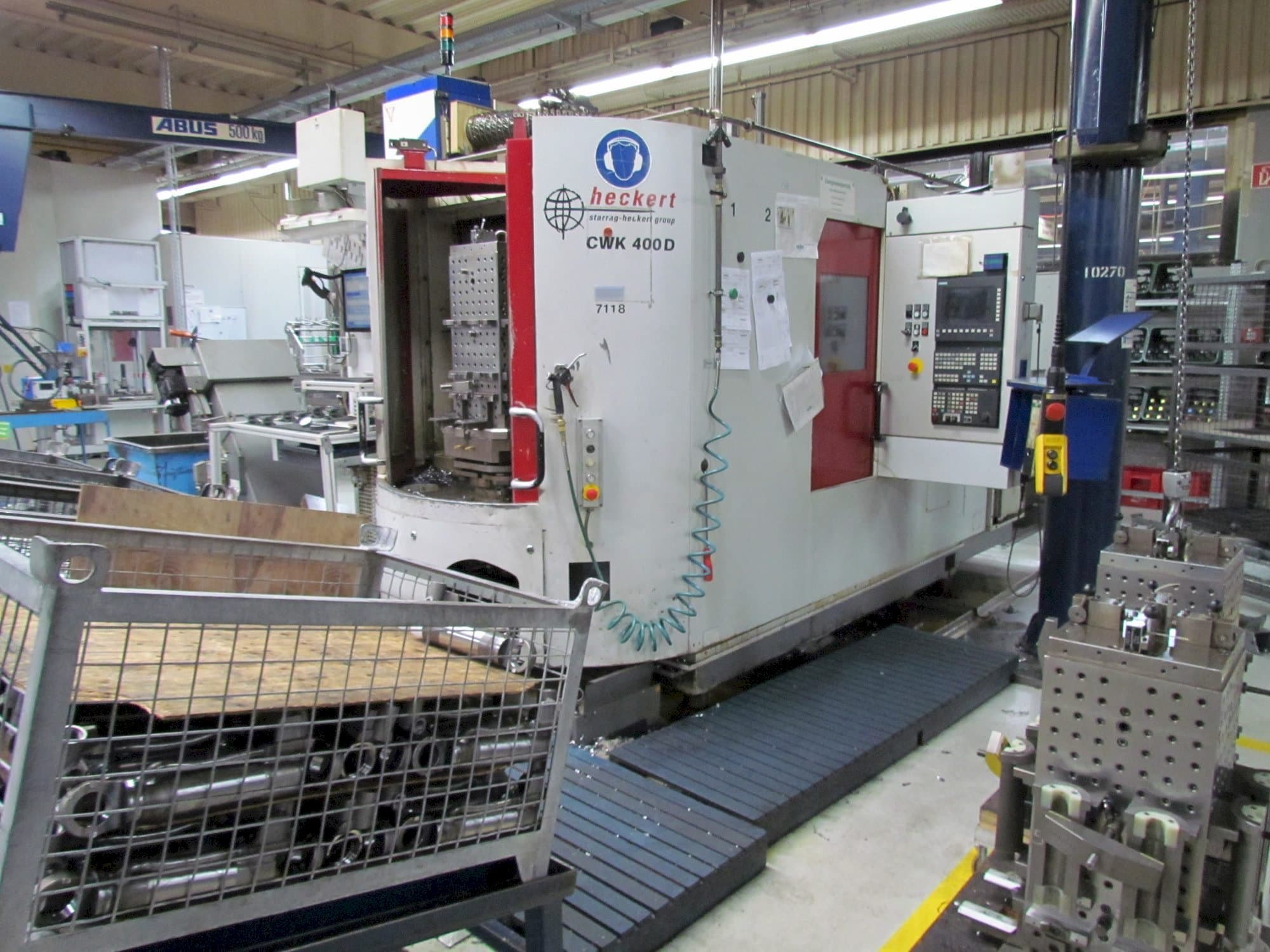 Frontansicht der Heckert CWK 400 D Maschine