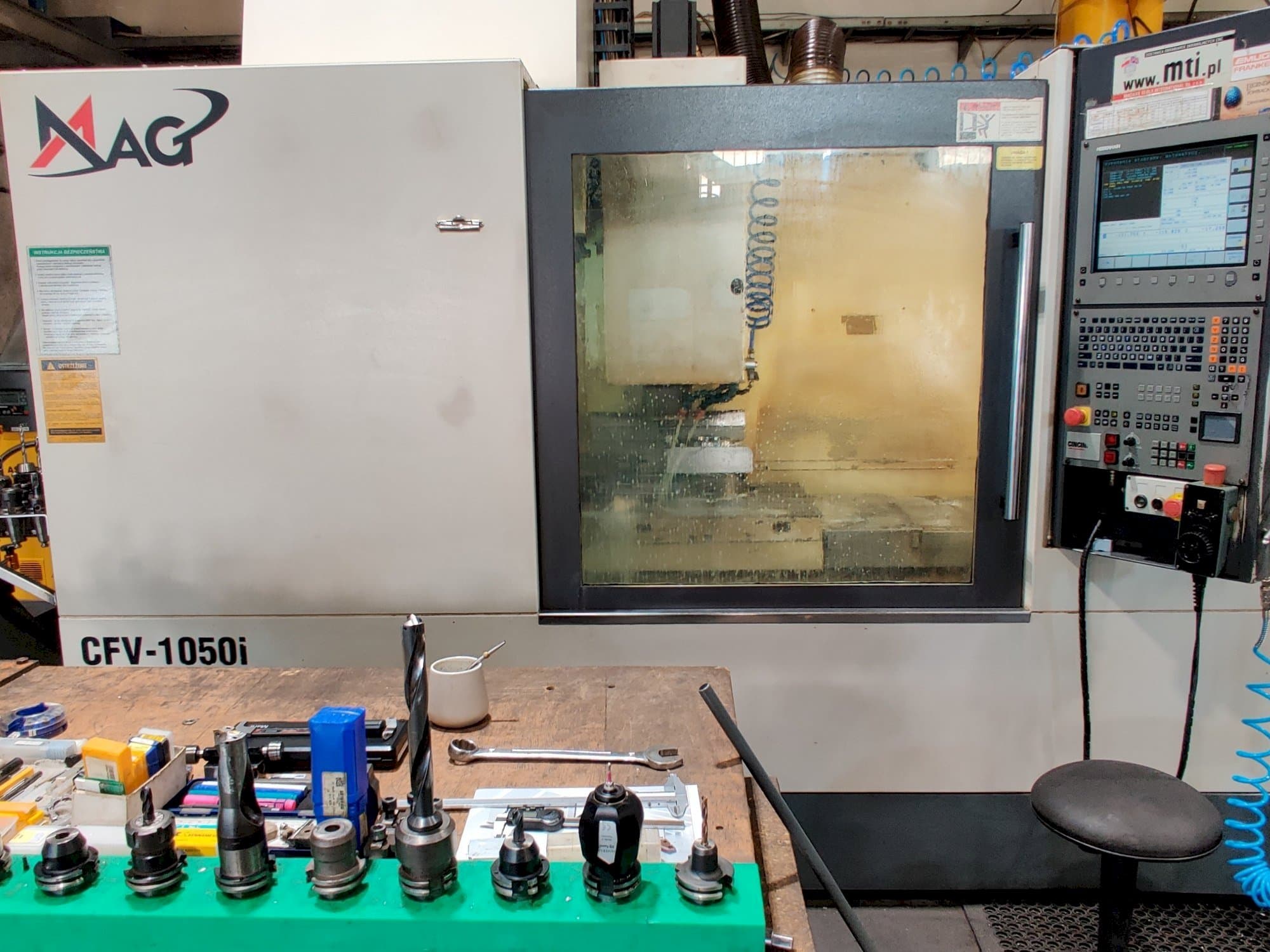 Frontansicht der MAG CFV 1050 Maschine