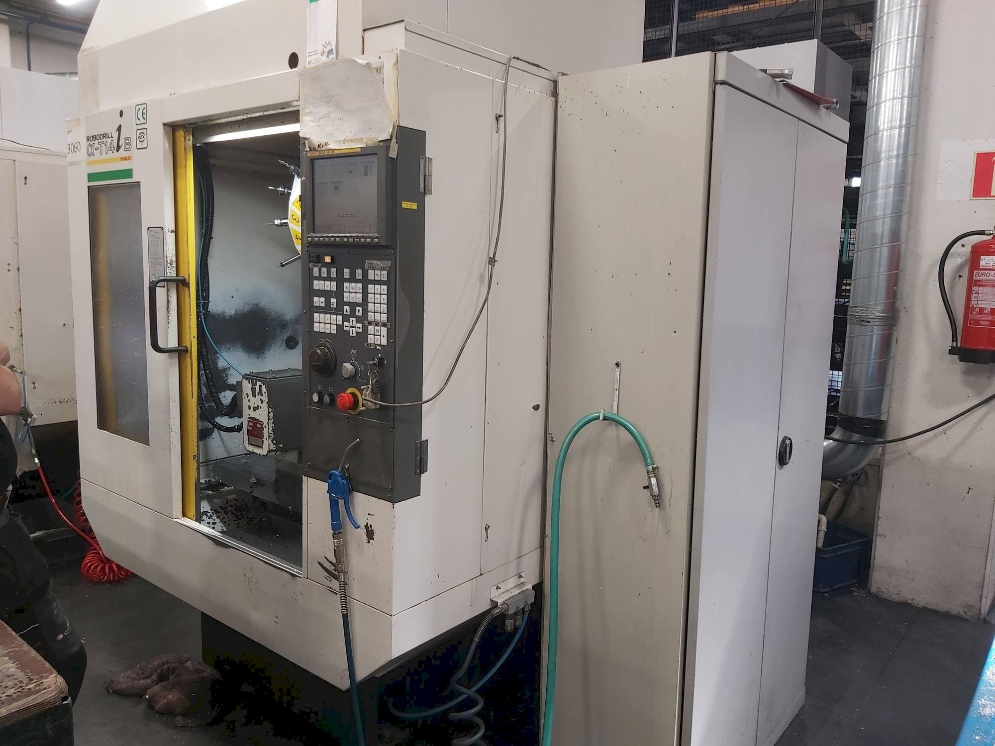 Frontansicht der FANUC Robodrill Alpha T14iB Maschine