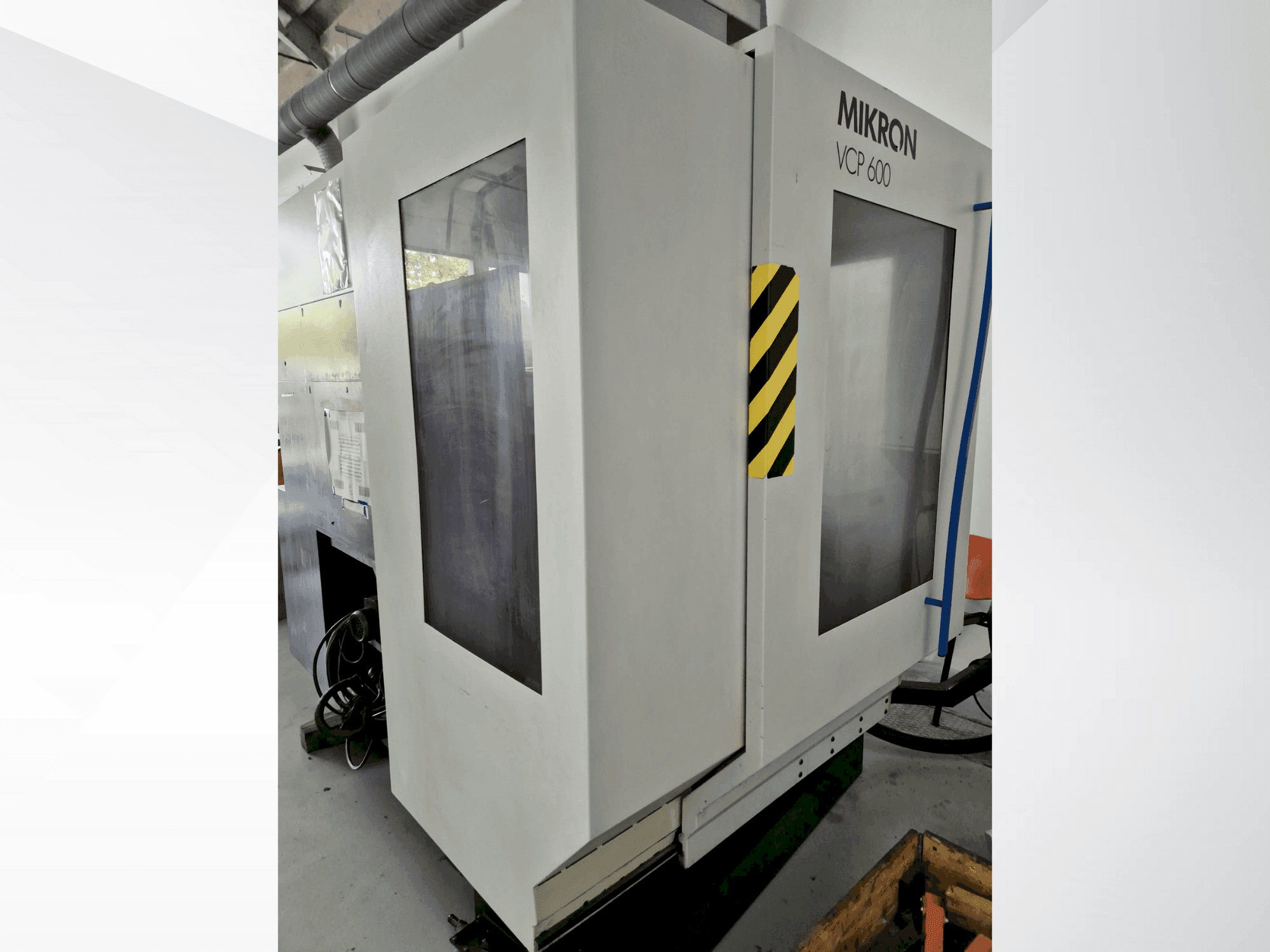 Frontansicht der MIKRON VCP 600  Maschine