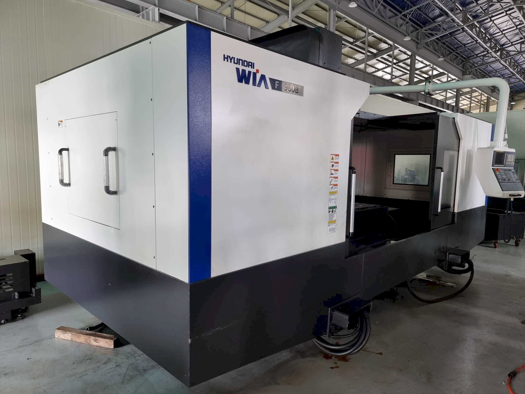 Frontansicht der Hyundai Wia F960B Maschine