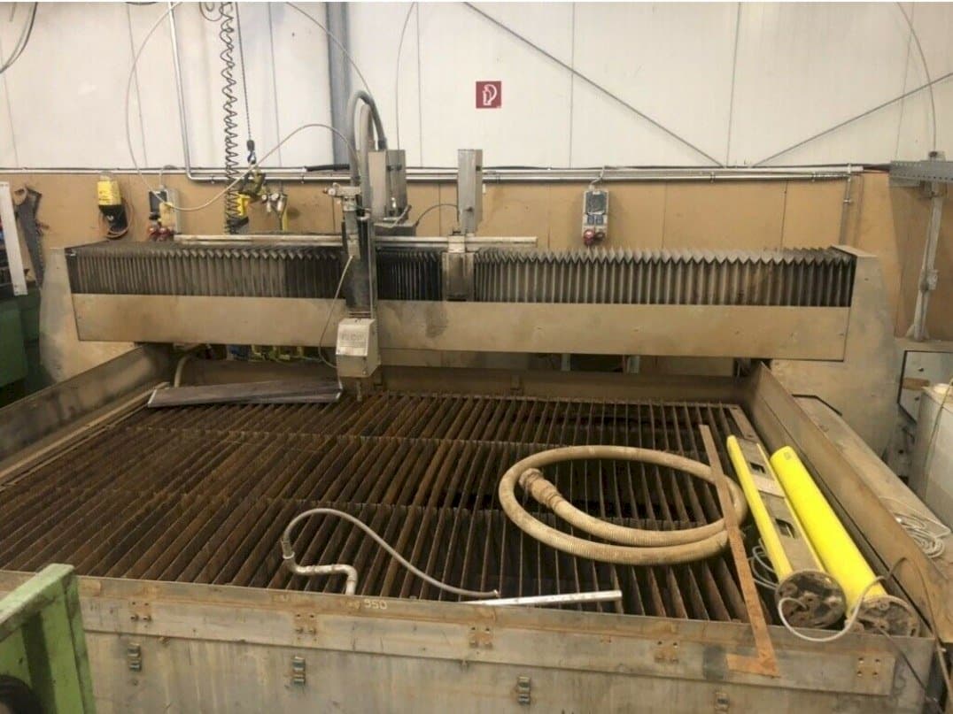 Frontansicht der Flow WMCE-3020 Maschine