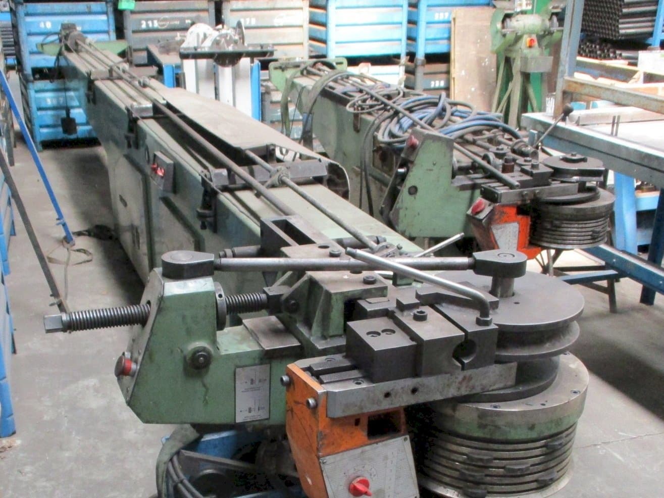 Frontansicht der Tejero 55AHC Maschine