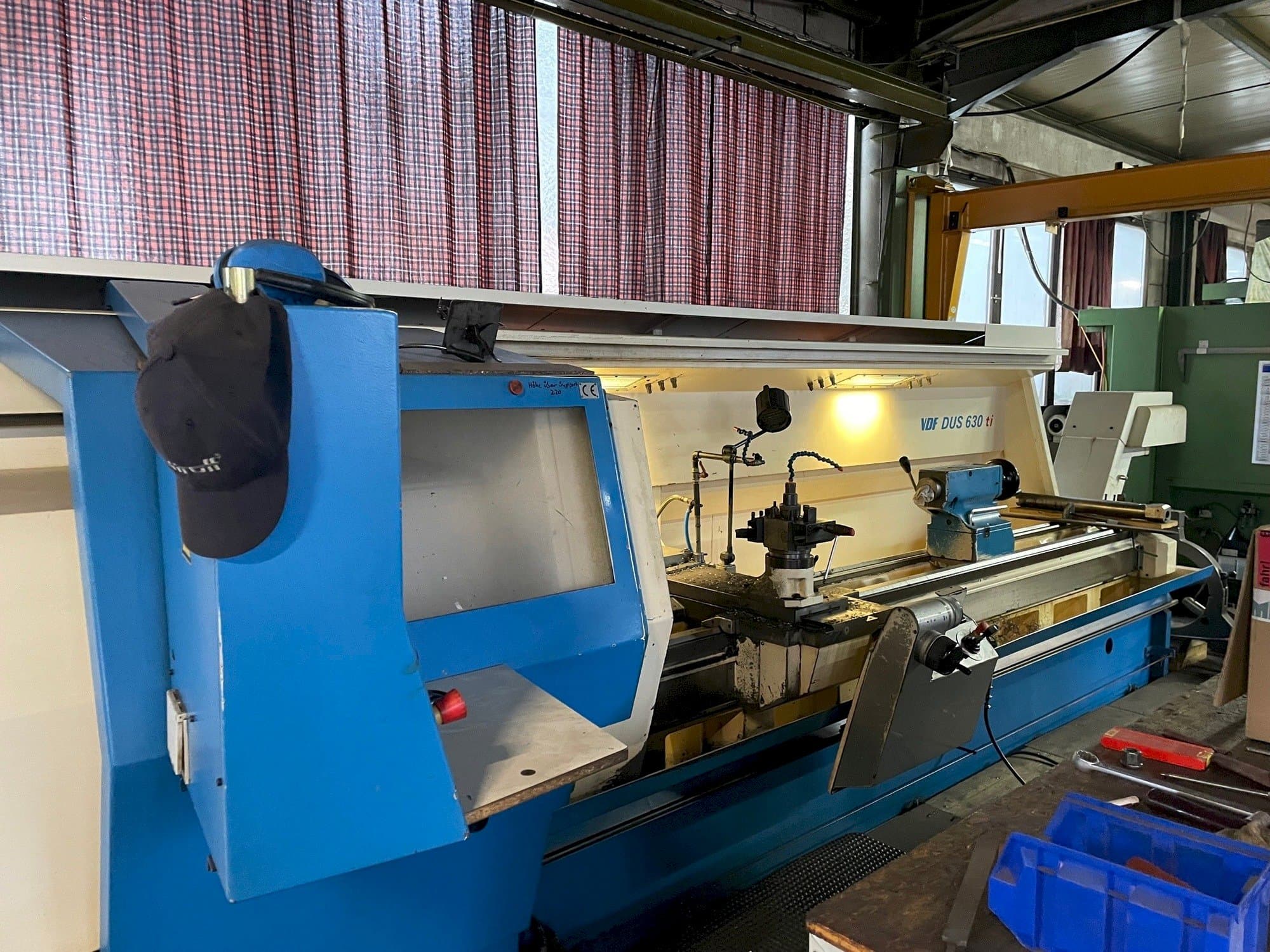 Frontansicht der VDF BOEHRINGER  Maschine