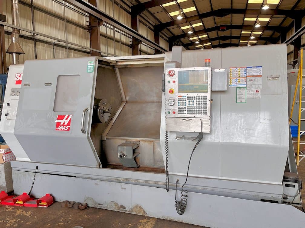 Frontansicht der HAAS SL-40 Maschine