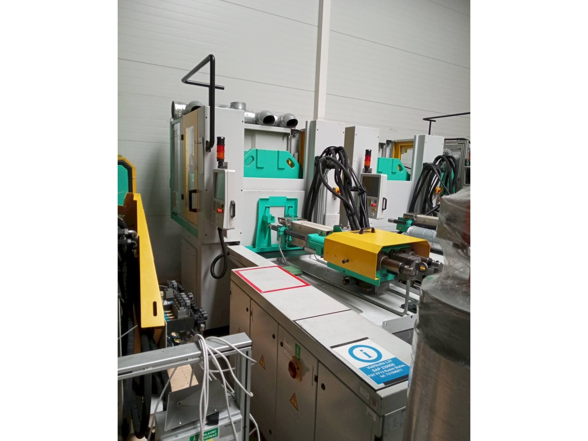 Frontansicht der Arburg Allrounder 1200T-800-170 Maschine