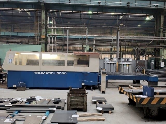 Frontansicht der Trumpf TRUMATIC L 3030 Maschine